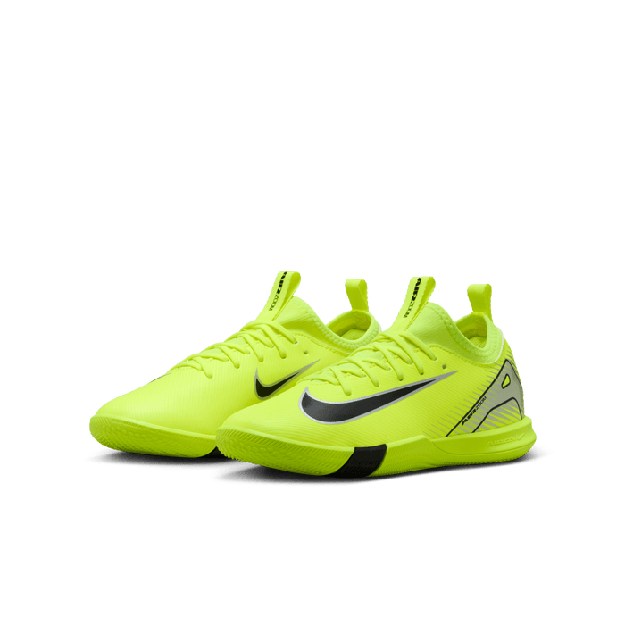 Nike Jr Mercurial Vapor 16 IC Indoor Football Shoes (Volt/Black)